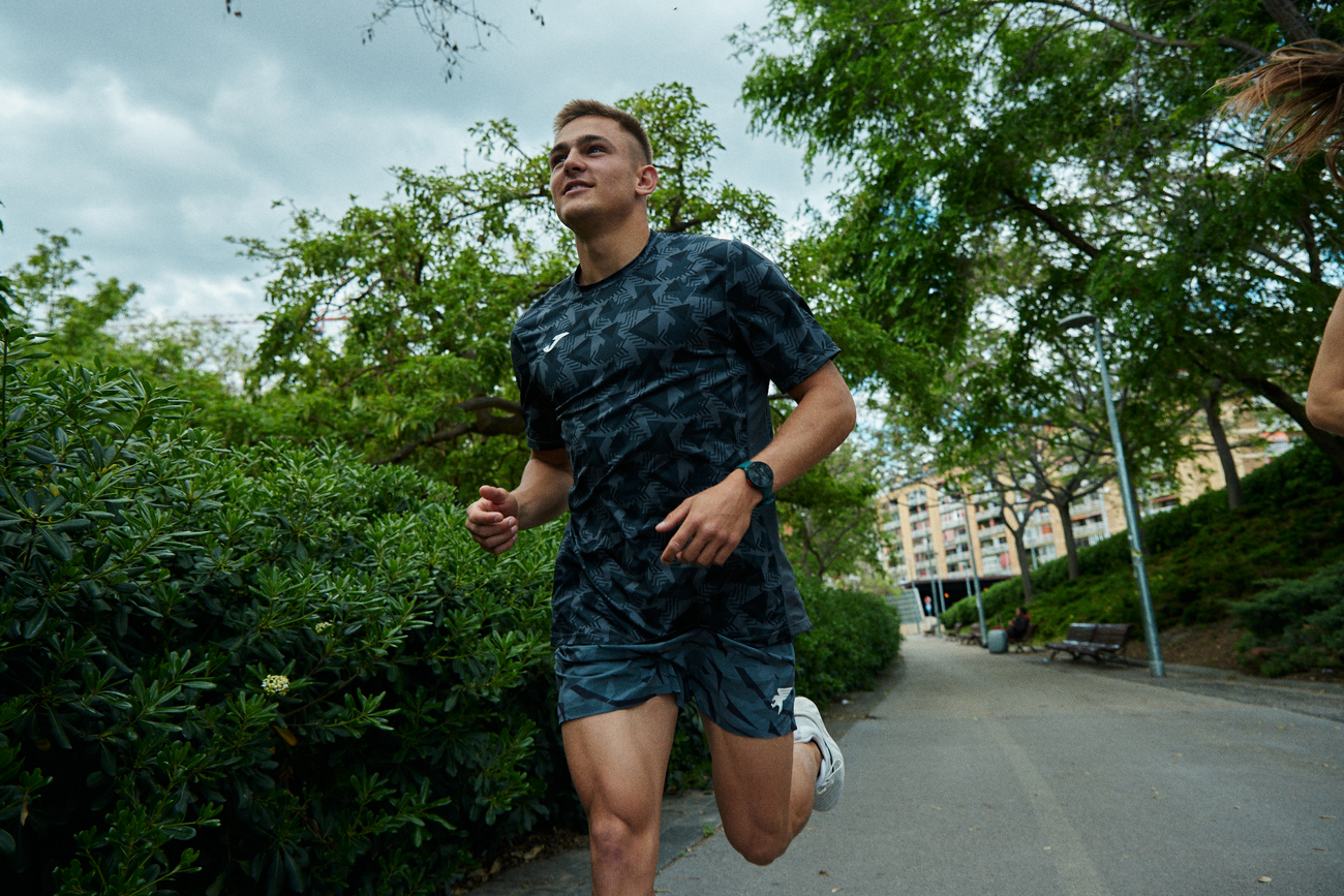 20240501-runners-in-the-city