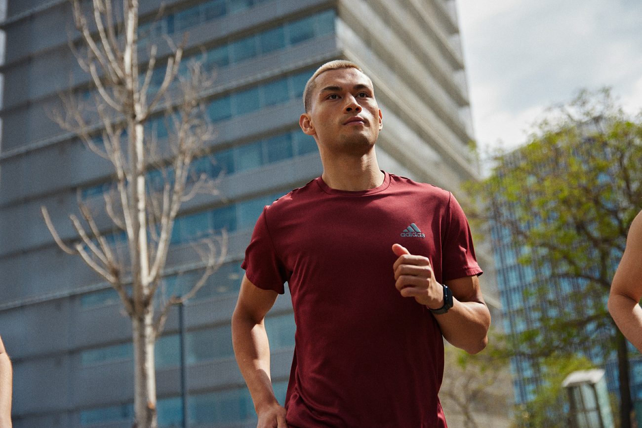 20240501-runners-in-the-city